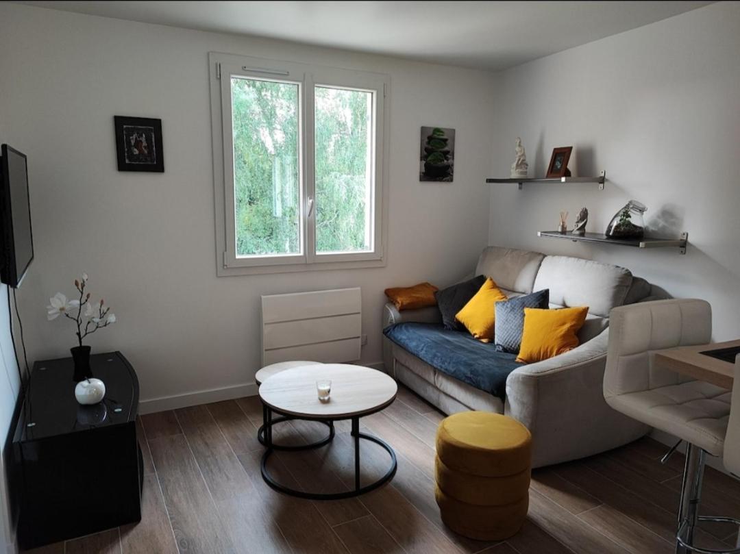 Charmant Appartement 2 Pieces Proche Disneyland Villeneuve-Saint-Denis Екстер'єр фото